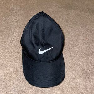 Nike Featherweight Athletic Hat